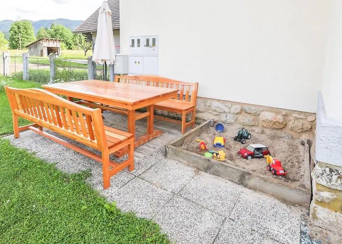 アパート Pr Fajfarju