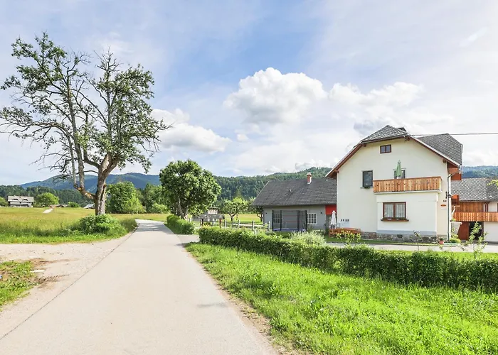 Pr Fajfarju アパート ブレッド